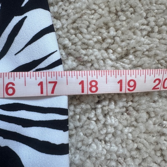 👗Scarlett Black & White Dress size 8 (363) - Picture 7 of 12